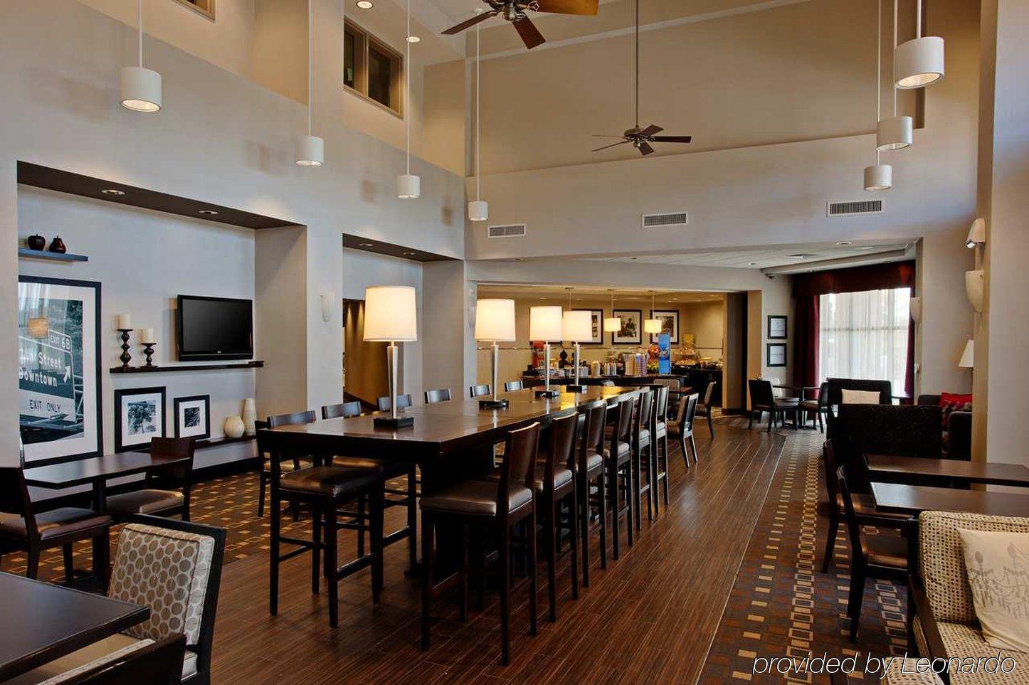 Hampton Inn & Suites San Diego-Poway Restaurant photo